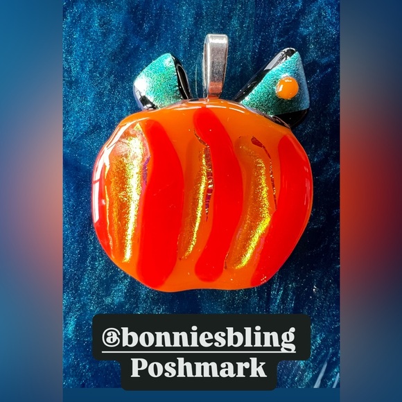 Bonnie’s Bling One of a Kind Fused Glass Jewelry and Accessories to Wear. - Picture 9 of 16